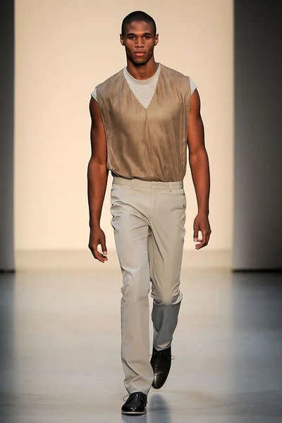 Look 22